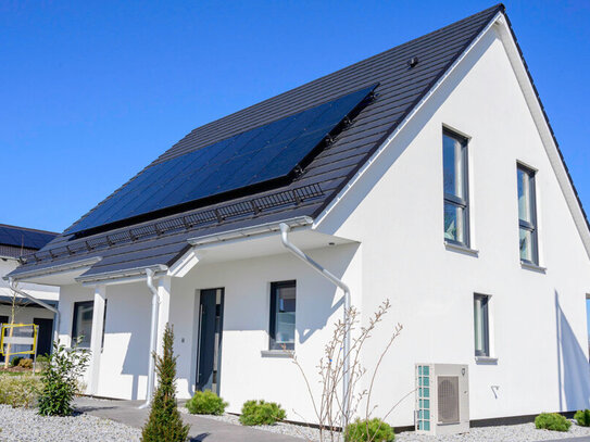 Modernes Wohnen in Thierbach: Ihr ScanHaus mit EH 40 und Photovoltaik!