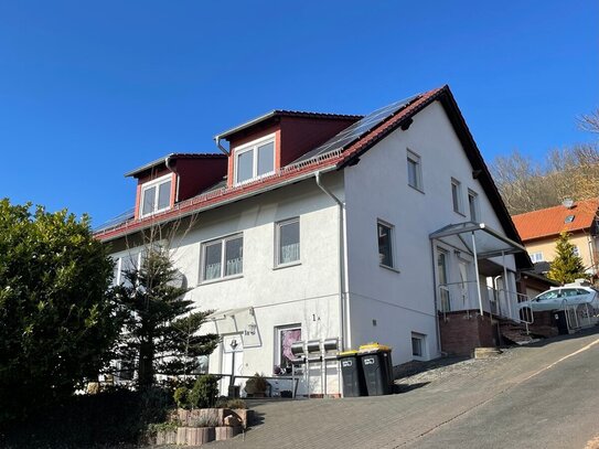 Hochwertiges Mehrfamilienhaus mit Pool, PV-Anlage, neuer Heizung und vielen weiteren Extras *Panoramablick*