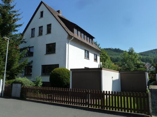 Grundsolides 3 Familienhaus mit Potential