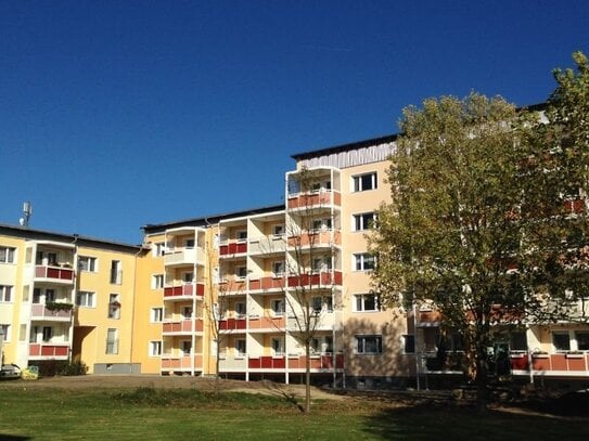 1-Raum-Wohnung mit Balkon und Blick in den grünen Innenhof!