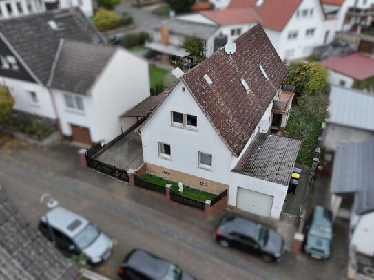 Charmantes Einfamilienhaus mit Einliegerwohnung in Wettenberg