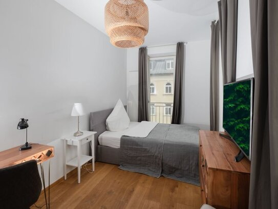 Private Room in Glockenbachviertel, Munich