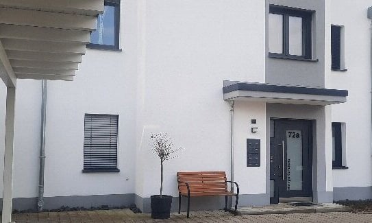 Moderne Erdgeschoss-Wohnung mit Terrasse....