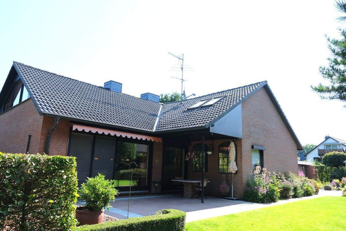 Immobilie in Kröppelshagen-Fahrendorf - Geräumiges Einfamilienhaus top gepflegt - Bild 0