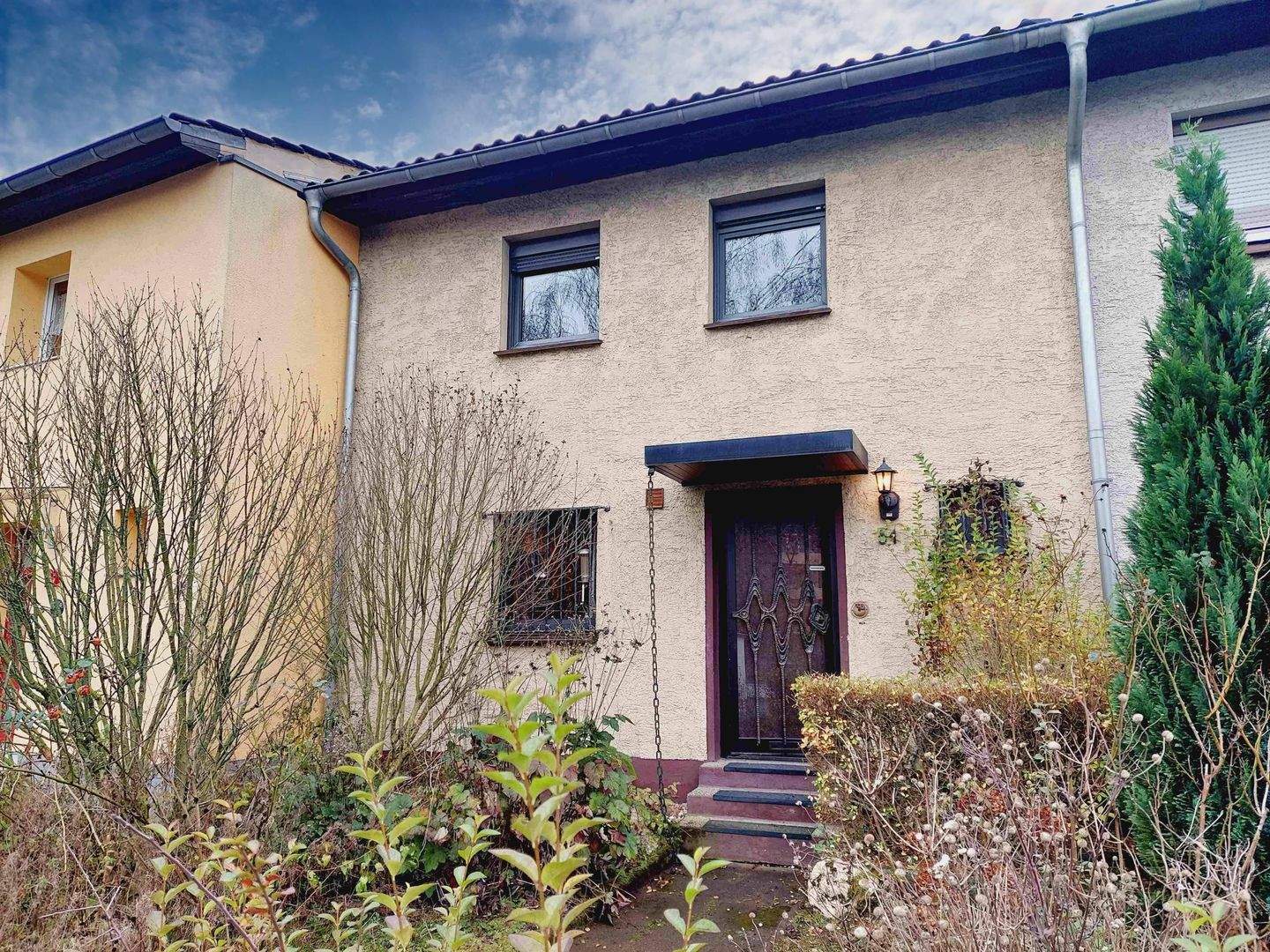 3-Zimmerhaus mit Sanierungsbedarf in Porz Eil - 94 m² WFL mit Garten, für die kleine Familie