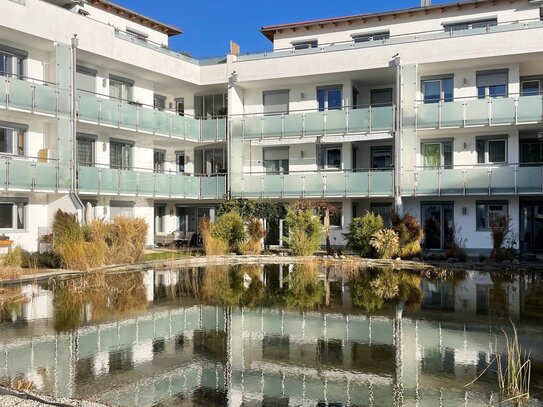 Schöne 3-Zimmer-Gartenwohnung mit großer Terrasse, Einbauküche & TG-Stellplatz im Herzen von Erding!