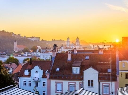 Dachgeschosswohnung mit Blick auf Dom und Oberhaus