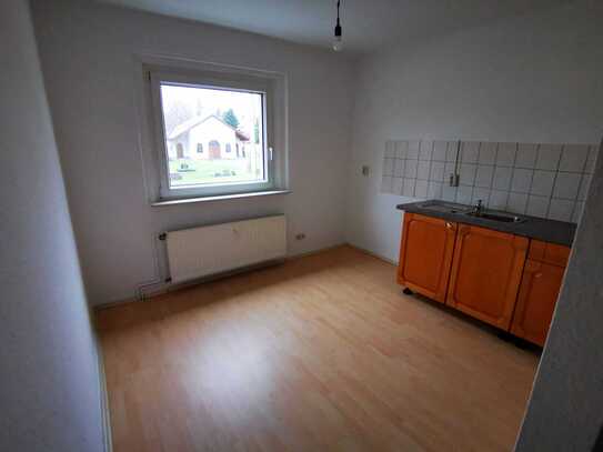 !!! Ab 01.01.2025!!! niedliche 2-Raumwohnung mit EBK im 1.Obergeschoss