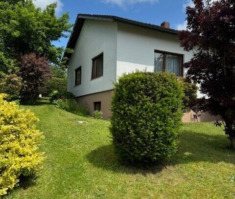 Einfamilienhaus mit Doppelgarage in bevorzugter Lage (Heide)