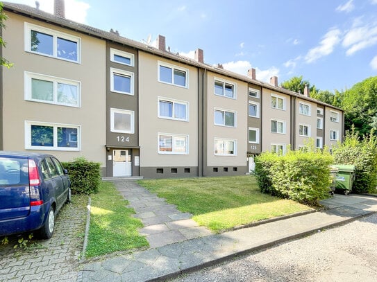 2,5 Zimmer - renoviert - Balkon - ruhige Lage