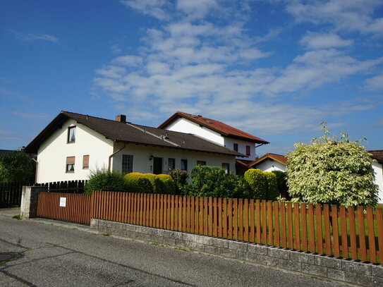 Schon freigestellt, solides Einfamilienhaus mit sonnigem Garten, 10 Min nach Rosenheim