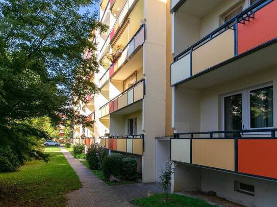 Großzügige, weitläufige, grüne Wohnanlage---Spielplatz---Sitzecken