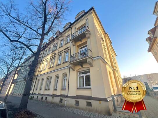 In Renovierung - Helle Wohnung in zentraler Lage I neue Einbauküche I modernes Bad mit Dusche