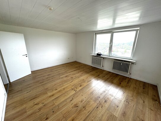 Gemütliche 1 Zimmer Starter-Wohnung im siebenten Obergeschoss in Bad-Oldesloe!