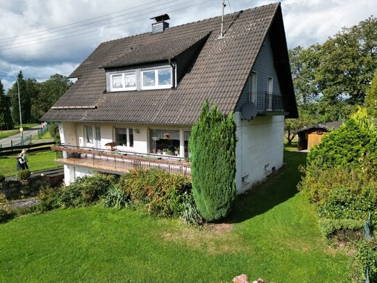 Ruhig gelegenes Ein- bzw. Zweifamilienhaus in ländlich schöner Endbebauung!