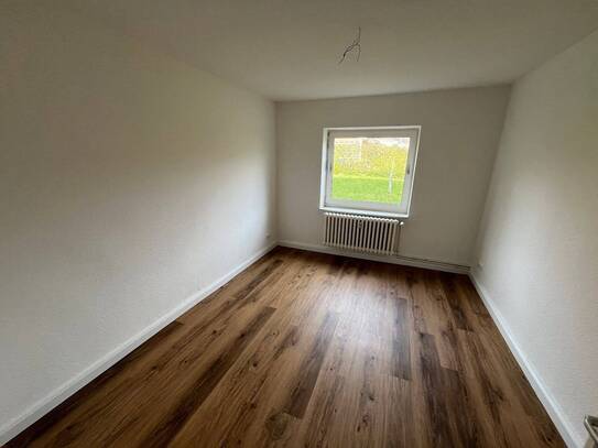 Sanierte Schöne 2 Zimmer Wohnung.