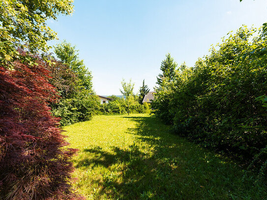 Architektenvilla mit Genehmigung für Neubau mit 9 Wohneinheiten in Top-Lage in Pfarrkirchen-Reichenberg