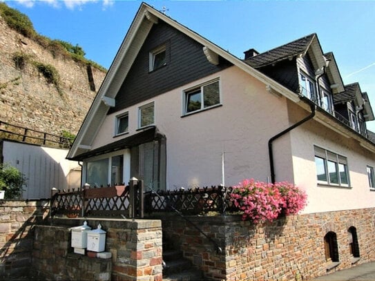 Sonnige Maisonette - 5 Zimmer - traumhafter Blick auf die Rheinebene und Weinberge!