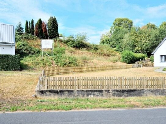 Großes Baugrundstück in hanglage nahe der niederländischen Grenze