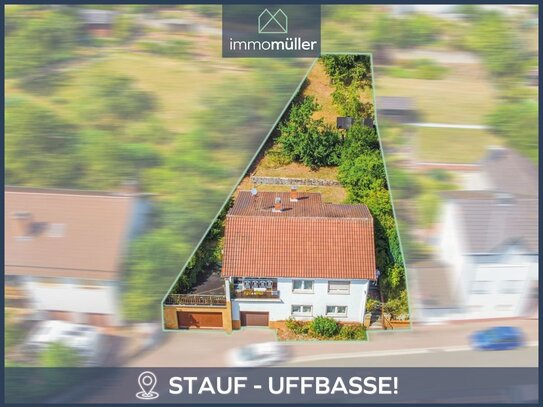 Sanierungsbedürftiges Einfamilienhaus mit Ausblick im schönen Stauf!