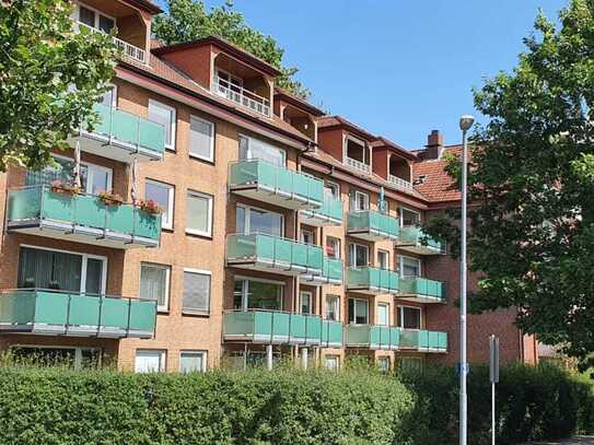 schöne Dreizimmerwohnung im Hochparterre