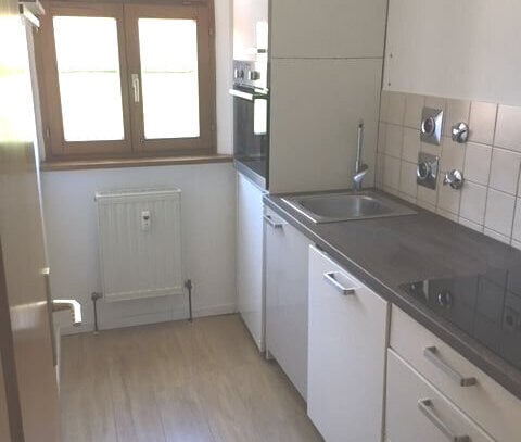 3 Zimmer Dachgeschosswohnung mit Einbauküche Fürther Innenstadt