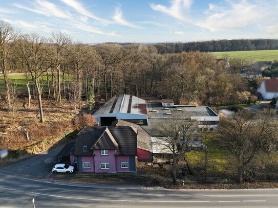 Einfamilienhaus + riesige Gewerbefläche = Die perfekte Kombination in Herford!