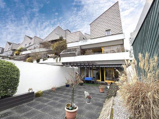 Freie 4 ½-Zimmer-Erdgeschosswohnung mit großer Terrasse und TG-Stellplatz!