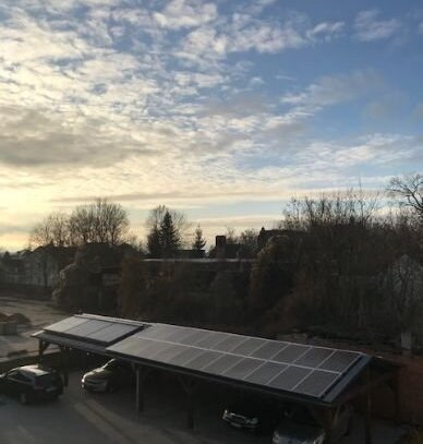 3 Raum Wohnung - den herrlichen Blick am Abend genießen...