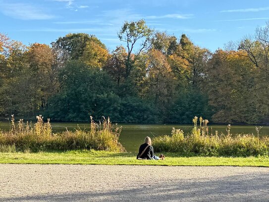 Neubau Erstbezug: Exklusives, möbliertes Apartment, Top Lage nahe Nymphenburger Schlosspark - für den anspruchsvollen S…