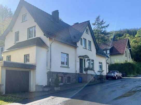 Modernisiertes Zweifamilienhaus - Ideal als Mehrgenerationenhaus oder Kapitalanlage bei Lüdenscheid