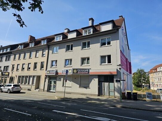 Ladenlokal mit großer Ergänzungsfläche im Souterrain für Büro, Lager, Sozial...Gesamtfläche ca. 285 m²