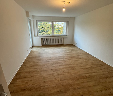 Traumhaft schöne 3 Zimmer Wohnung mit Balkon in Duisburg zu vermieten!!!