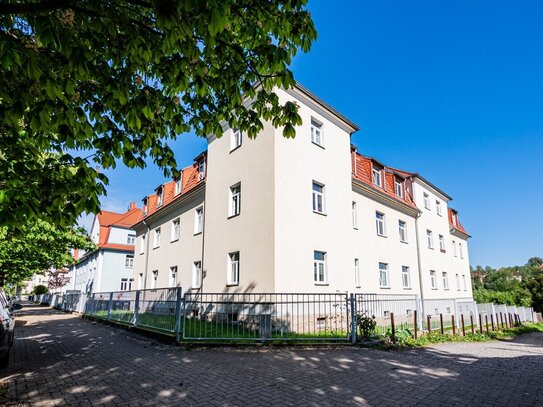 Frisch renovierte und modernisierte Altbauwohnung im beliebten Dresdner Süden.