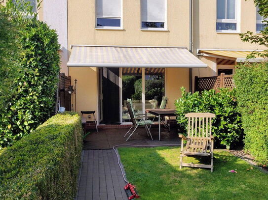 Pinneberg-Nord; Mittelreihenhaus mit Carport an einer ruhigen Spielstrasse gelegen