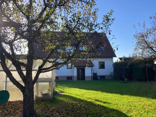 3,5 Zimmer Wohnung in Zweifamilienhaus mit Gartenmitbenutzung