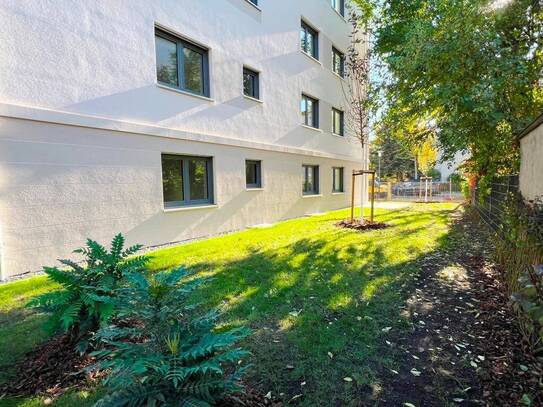 FAMILIENGERECHT MIT GROSSER TERRASSE UND GARTEN