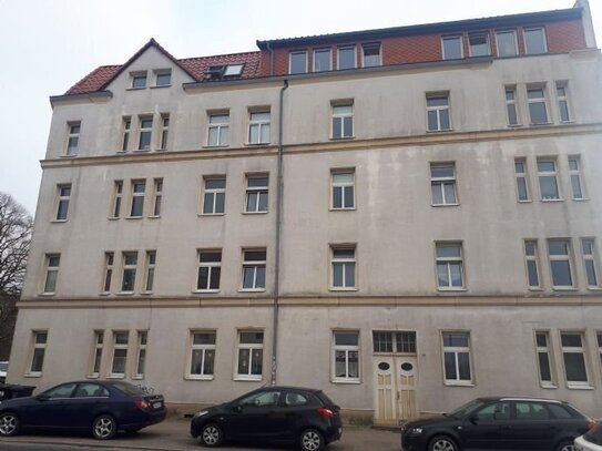 Geräumige Drei-Raum-Wohnung mit Balkon in der Tribseer Vorstadt