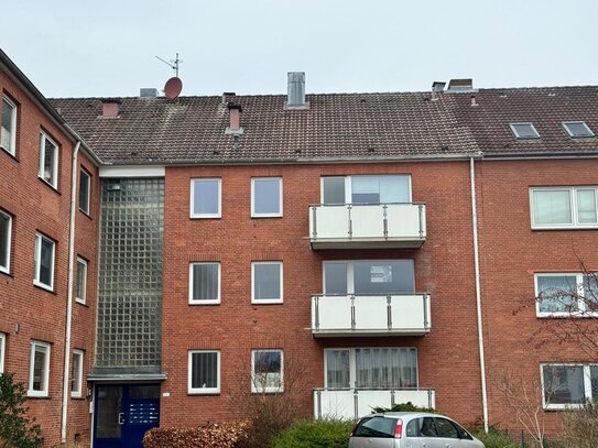 Helle und gepflegte 1-Zimmer-Eigentumswohnung mit Balkon in 23556 Lübeck-St. Lorenz-Nord