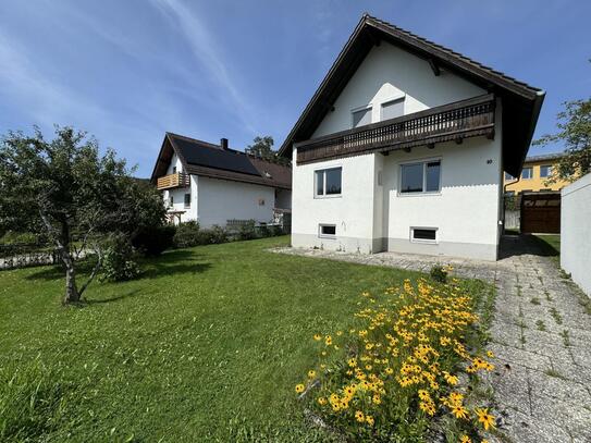 Grünes Wohnen im Zentrum der Stadt - charmantes Haus mit 6 Zimmern in Ebersberg