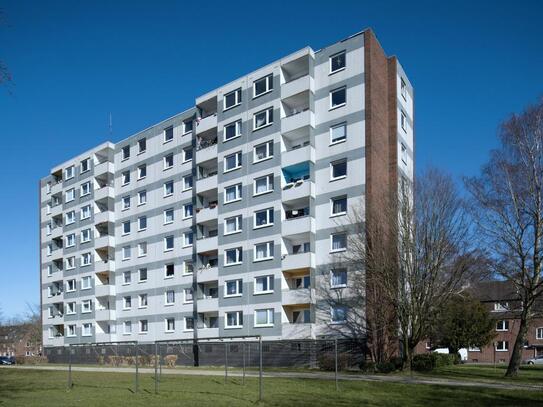 3-Zi.-Wohnung im 4. Obergeschoss mit Aufzug, Balkon und Badewanne in Wilhelmshaven - Nähe City !!!