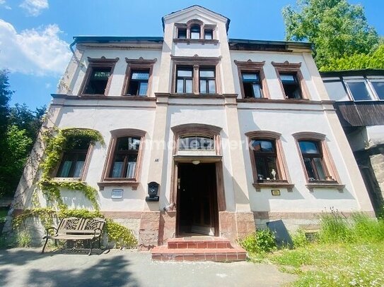 *Extravagantes Wohnerlebnis am Fuße des Theresiensteins: Die Jugendstilvilla mit Einzeldenkmal*