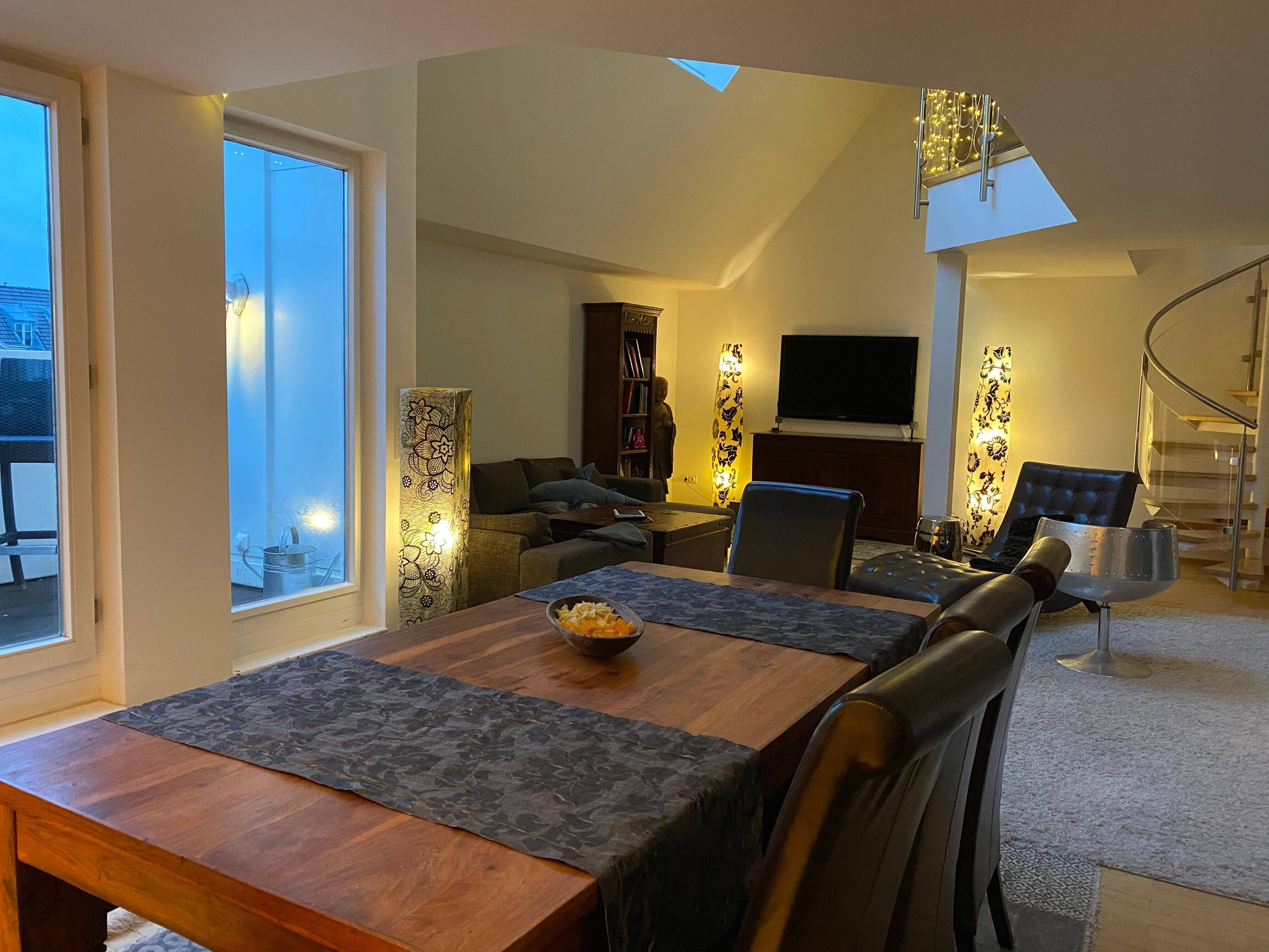 Fantastische & stilvolle Wohnung auf Zeit in Charlottenburg (Berlin) - Photo 1