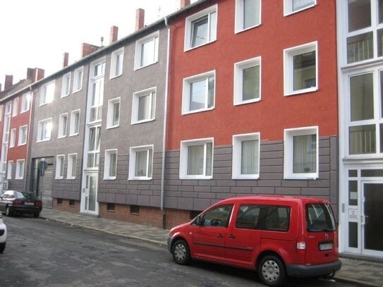 Sanierte Wohnung mit Balkon und Einbauküche in der Posthofstraße