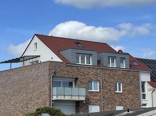 Neuwertige Obergeschosswohnung mit Balkon in zentraler Lage Papenburg-Untenende