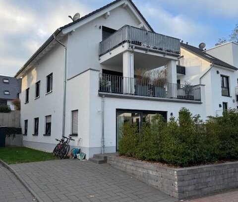 Barrierearme, freundliche 3-Zimmer-Terrassenwohnung im 3-Familienhaus in Schweich, BJ 2022, super Lage