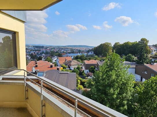 Modernes Wohnen mit Traum-Ausblick: 2-Zimmer-Wohnung mit großer Terrasse in idyllischer Lage von Kümmersbruck