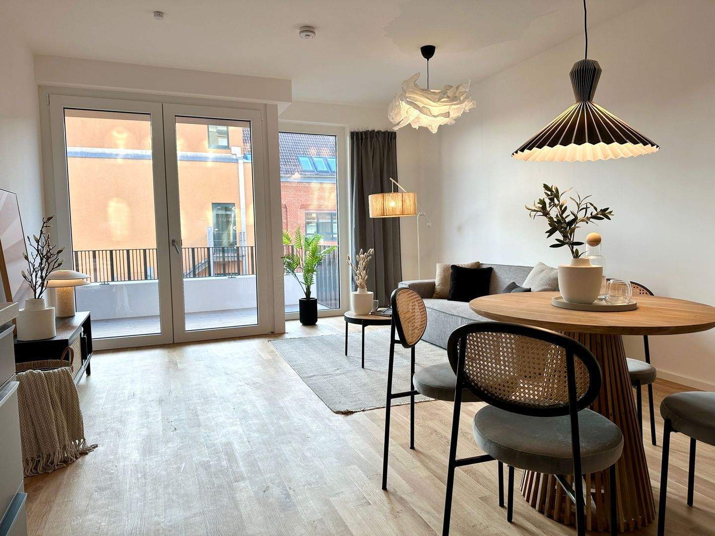 Erstbezug * 3 Zi. Wohnung im 2.OG * Gäste-WC * Balkon * TG Stellplatz - Anmietung möglich - Photo 1