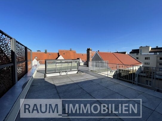 Urbane Wohnung mit Dachterrasse und Einbauküche