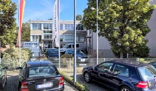 Lagerhalle mit Bürotrakt in TOP zentraler Verkehrslage in Buchenau (nur ca. 10 Fahrminuten von Biedenkopf entfernt)